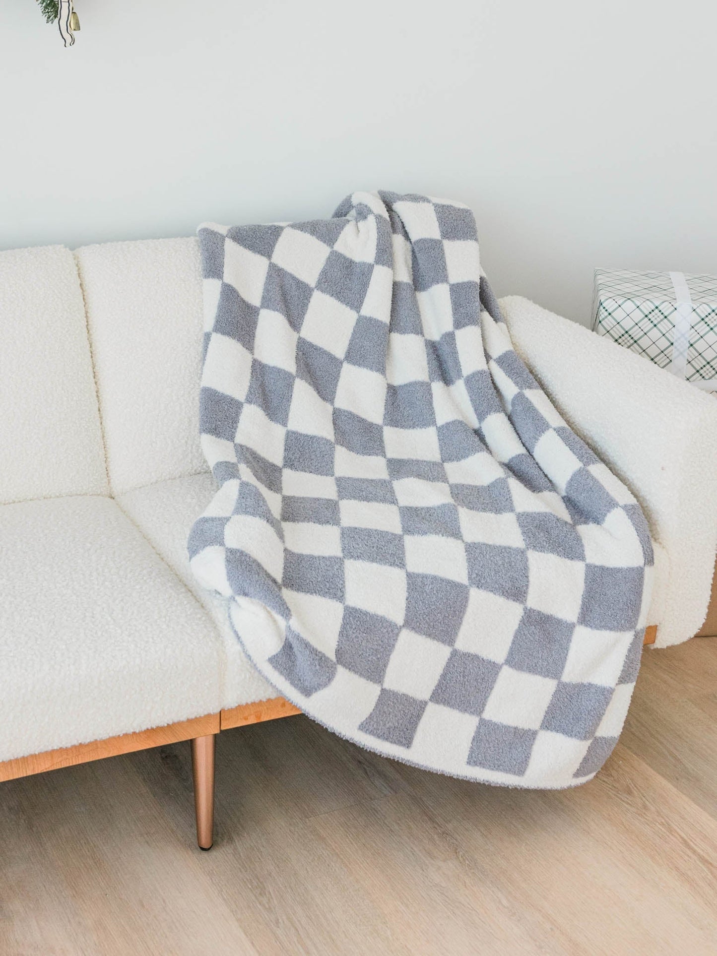 Jumbo Check Plush Blanket