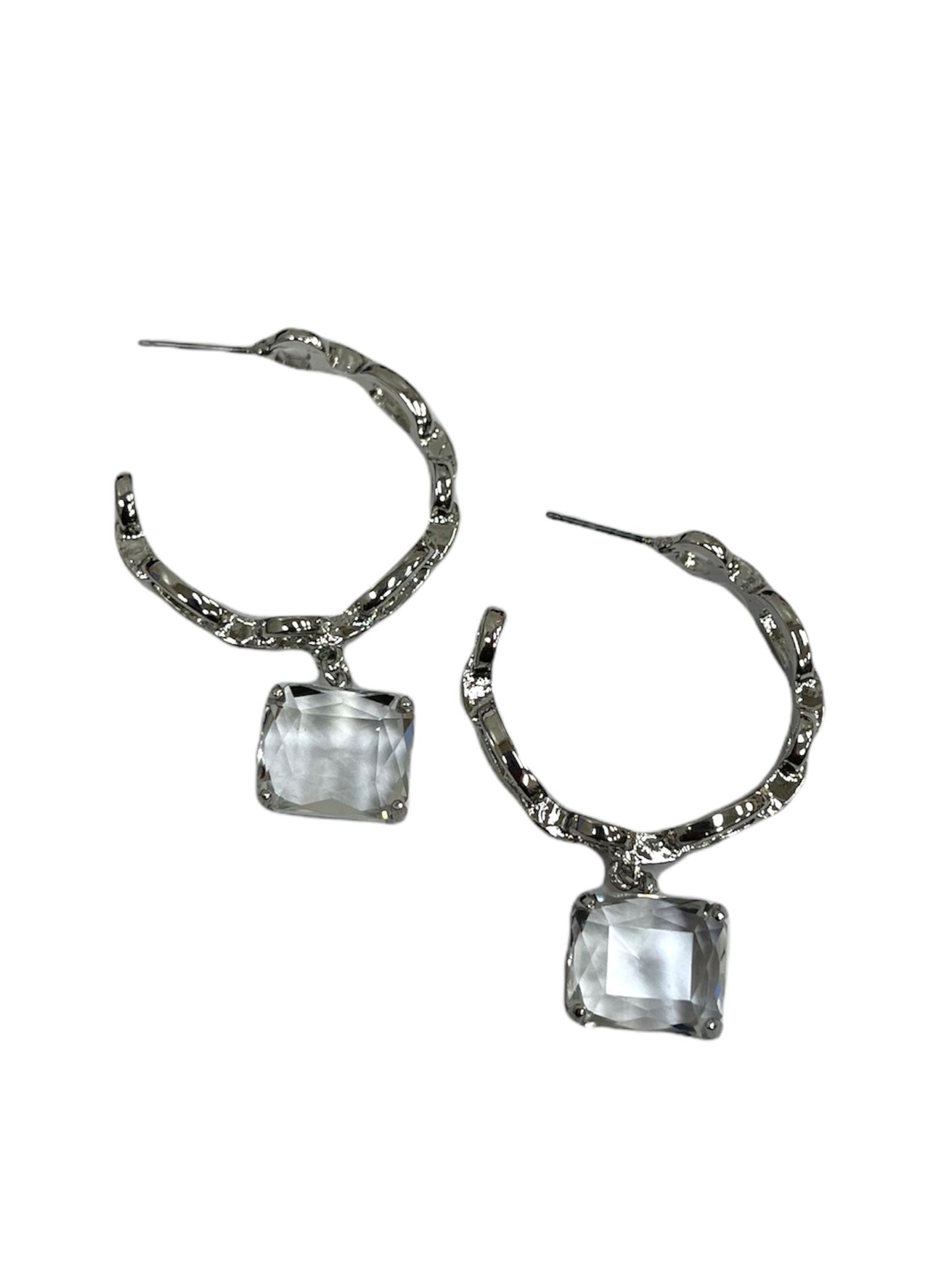 Chainlink Hoop with Square Pendant