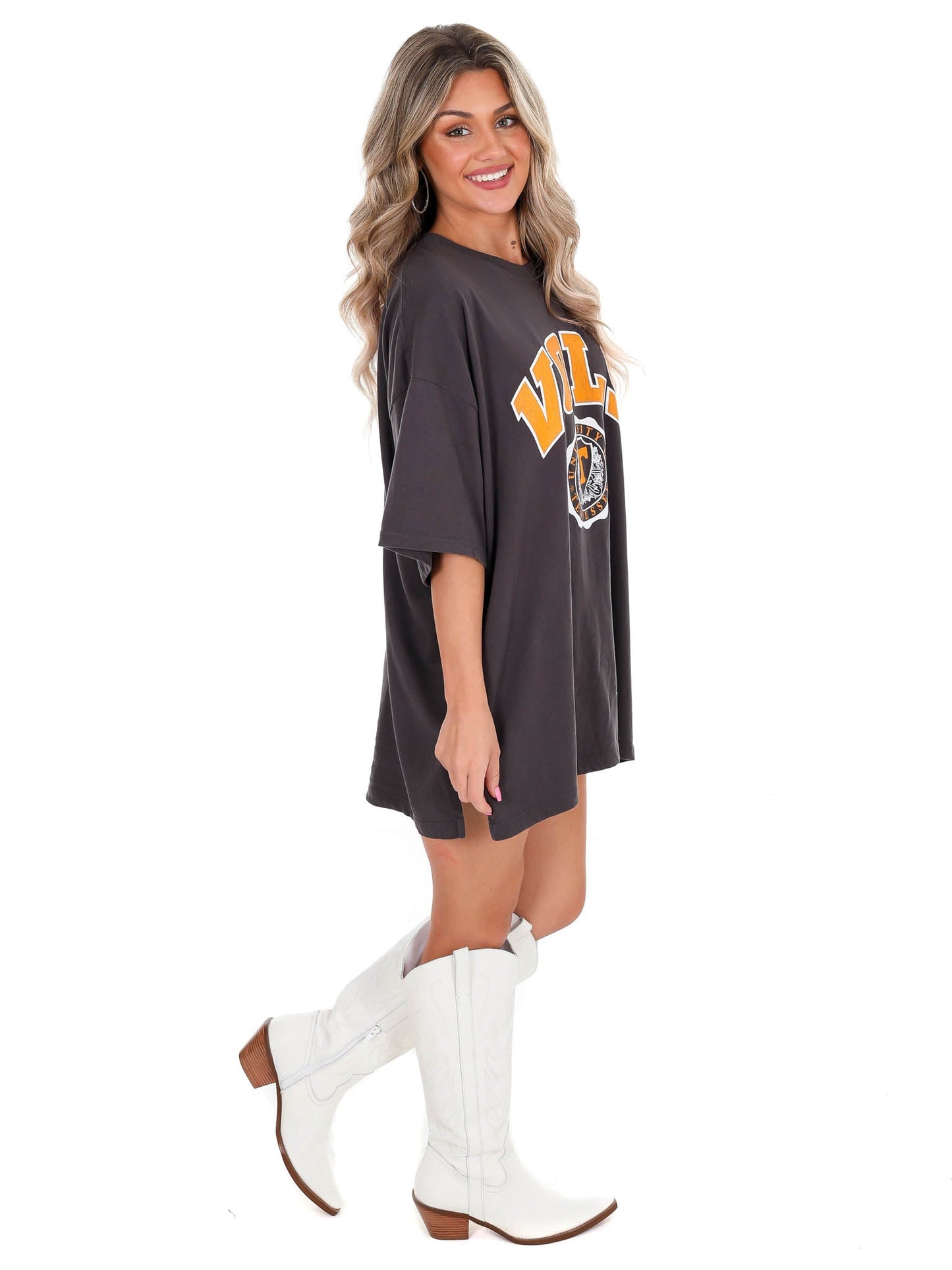 Tennessee Black Winnie Oversized Tee